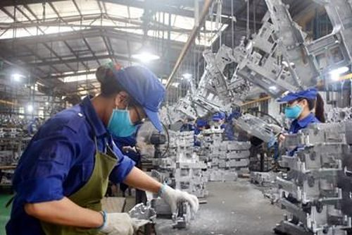 Ứng dụng công nghệ, thu hút người giỏi để phát triển bền vững