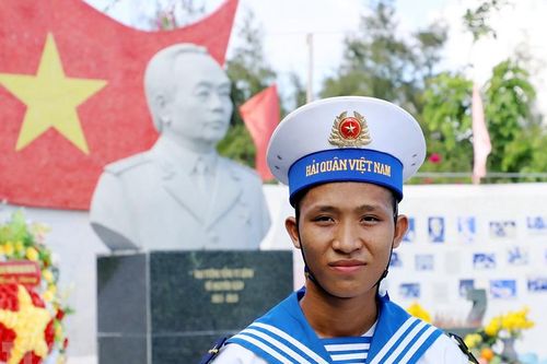 Rộn ràng bầu cử sớm tại huyện đảo Trường Sa