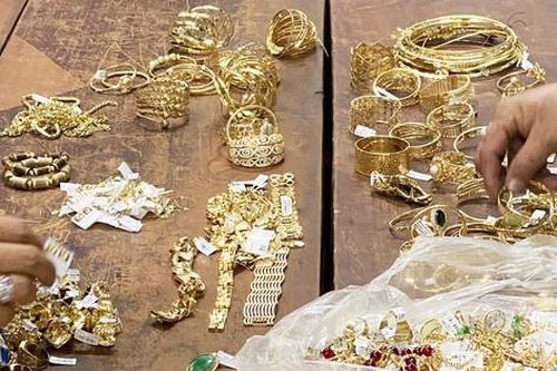 Khởi tố vụ án, bắt tạm giam đối tượng trộm cắp 300 lượng vàng