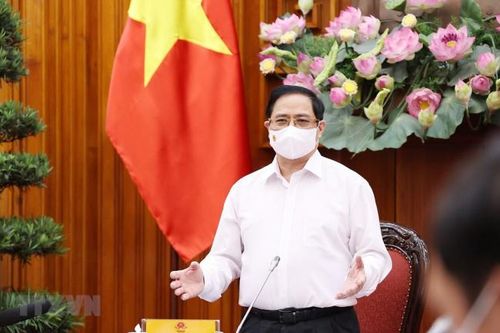 Thủ tướng: Trang bị kiến thức và truyền cảm hứng cho người dân trong phòng, chống dịch COVID-19
