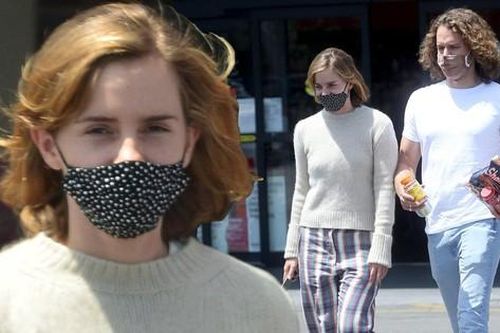 Emma Watson gây thất vọng vì nhan sắc 'tụt dốc', còn ăn mặc xuề xòa