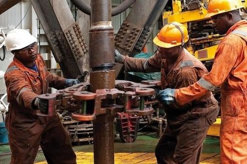 Cách nào để cứu ngành công nghiệp dầu mỏ Venezuela?