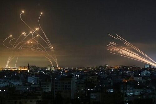 Uy lực hệ thống Vòm Sắt của Israel tiêu diệt mưa tên lửa Hamas