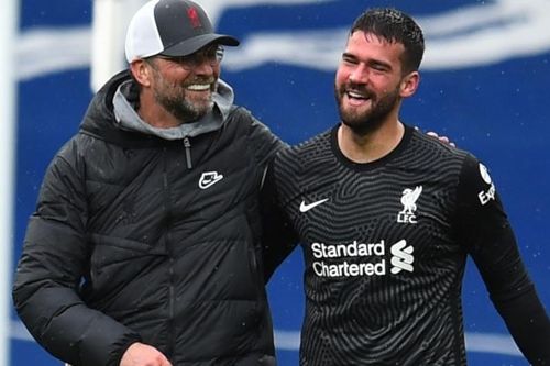 HLV Klopp và Liverpool phát cuồng với bàn thắng của Alisson