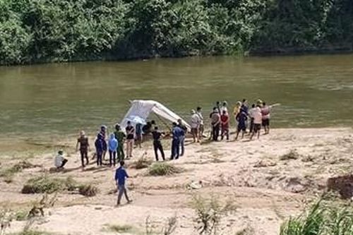 Đi theo mẹ ra rẫy, 2 chị em ruột bị đuối nước thương tâm