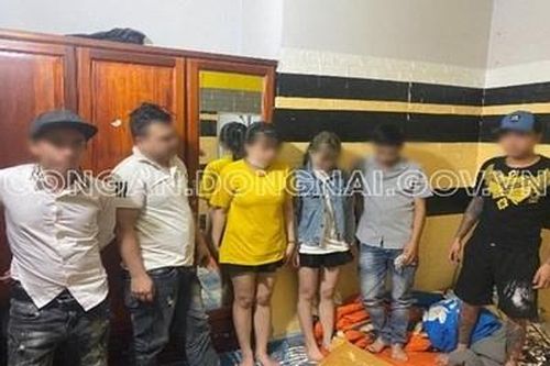 Lại phát hiện tụ điểm 'bay lắc' bất chấp lệnh cấm tụ tập đông người