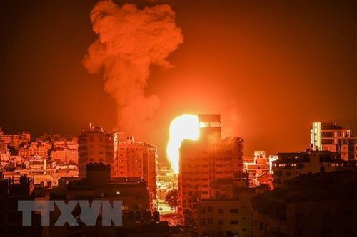 Cảnh Israel dồn dập dội bom quyết giết thủ lĩnh của nhóm Hamas ở Gaza