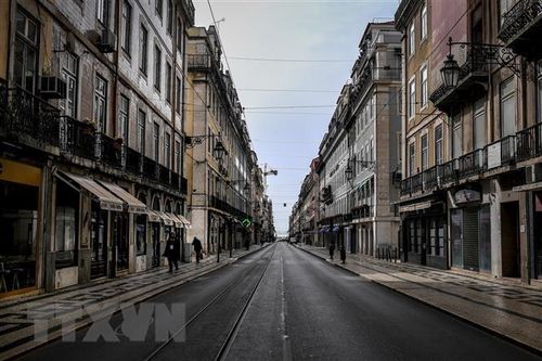 Bồ Đào Nha đón trở lại du khách từ Anh và đa số nước EU