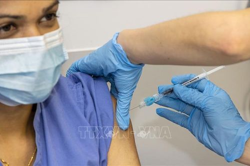 Ireland cân nhắc mở rộng đối tượng tiêm vaccine ngừa COVID-19