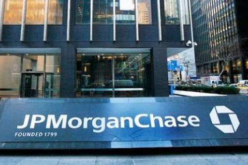 Ngân hàng JPMorgan yêu cầu khách hàng đáp ứng các yêu cầu giảm lượng khí thải