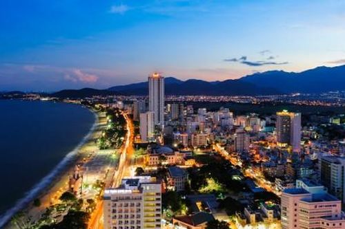 Tập đoàn FPT cùng doanh nghiệp Mỹ ký kết thỏa thuận quy hoạch tỉnh Khánh Hòa