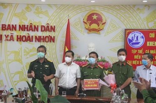 Bình Định: Thưởng nóng vụ bắt nhanh đối tượng trộm hàng trăm lượng vàng