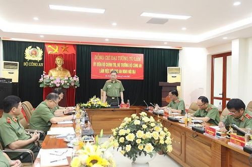 Triển khai hiệu quả giải pháp đảm bảo an ninh xã hội, an ninh con người