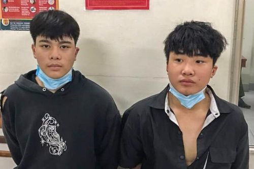 Cảnh sát nổ súng trấn áp nhóm côn đồ chuẩn bị hỗn chiến