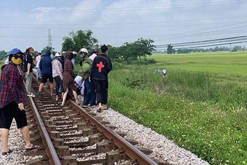 Khởi tố người phụ nữ sát hại con gái 6 tuổi