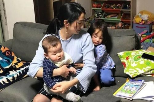 'Nhìn bạn bè đầu tắt mặt tối, tôi sợ kết hôn chứ đừng nói đến có con'