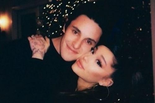 Ariana Grande bất ngờ lấy chồng, hôn lễ nhỏ và thân mật