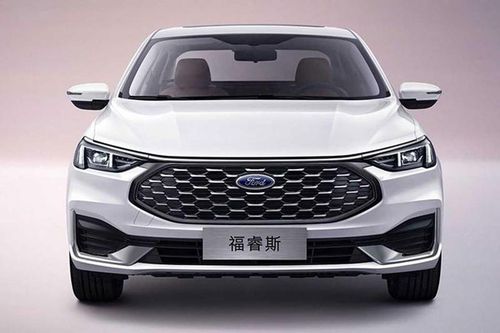 Ford Escort 2021 chỉ từ 325 triệu đồng, 'đấu' Toyota Corolla Altis