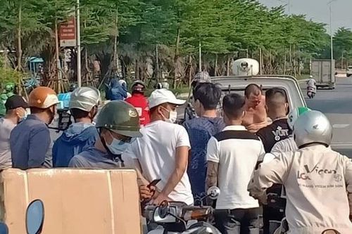 Hà Nội khen thưởng người dân cùng tài xế taxi dũng cảm bắt đối tượng phạm tội