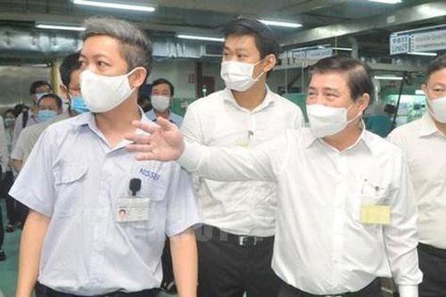 Các khu chế xuất, công nghiệp TPHCM nâng mức cảnh báo dịch COVID-19 lên cao nhất