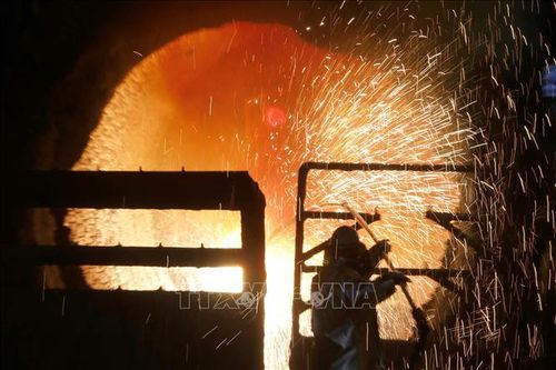 Mỹ, EU nhất trí ngừng gia tăng căng thẳng về thuế nhôm, thép