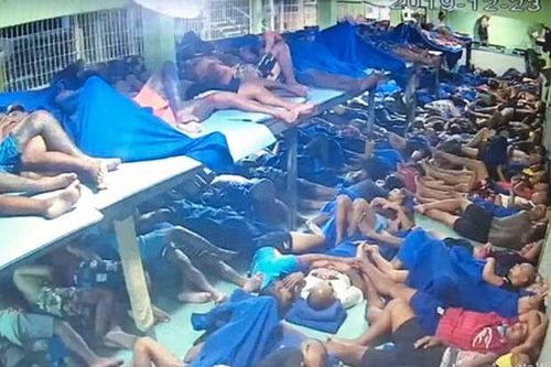 Nhà tù thành ổ dịch COVID-19, Thái Lan cân nhắc trả tự do cho 50.000 tù nhân