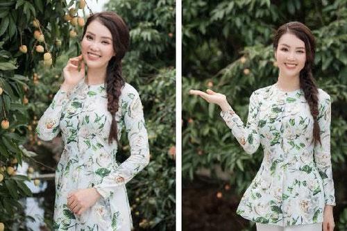 Á hậu Thụy Vân khoe ngoại hình tươi trẻ trong bộ đồ bà ba