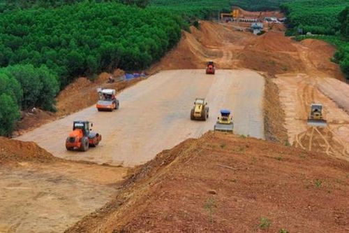 Đề nghị sớm khởi công cao tốc Bắc-Nam, đoạn Diễn Châu - Bãi Vọt hơn 11.000 tỷ đồng