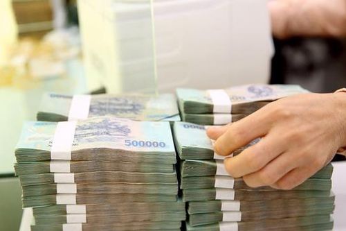 Công ty niêm yết hút hơn 100.000 tỷ qua phát hành tăng vốn, cẩn trọng nhóm ngân hàng