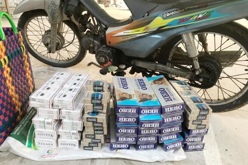Công an xã An Hòa thu giữ 350 gói thuốc lá ngoại nhập lậu