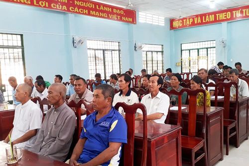 Hiệu quả từ mô hình Câu lạc bộ nông dân với pháp luật