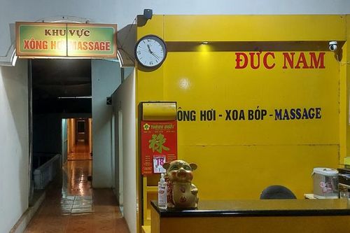 Cơ sở massage phục vụ khách, vi phạm quy định phòng chống dịch Covid-19