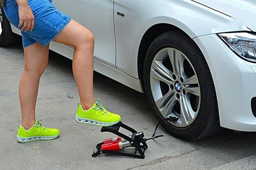 Những điều cần lưu ý khi chọn mua bơm lốp ô tô