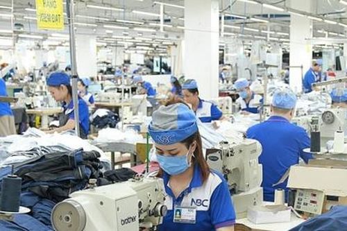 Huy động số tiền lớn nộp thuế, doanh nghiệp dệt may kêu khó