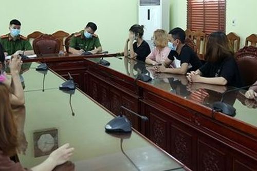 17 đối tượng sử dụng ma túy bay lắc trong nhà nghỉ