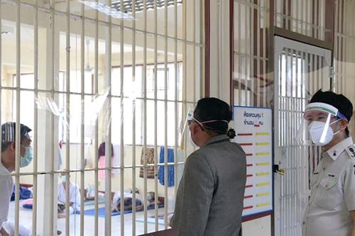 COVID-19 lan đến nhà tù, Thái Lan xem xét thả 50.000 tù nhân