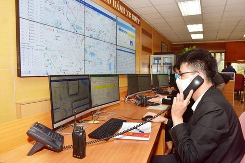 Hà Nội phấn đấu xóa 10 điểm ùn tắc giao thông: Kết hợp nhiều giải pháp
