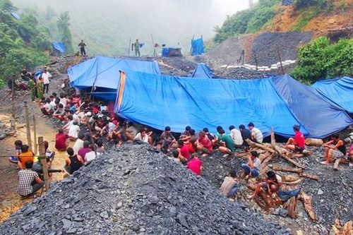 Quảng Nam: Quân đội sẽ đánh sập các hầm lò khai thác vàng trái phép