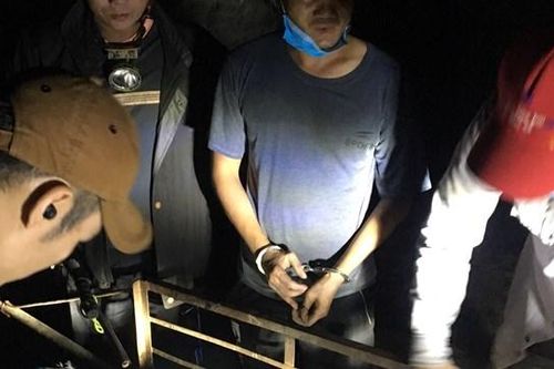 Nửa đêm, 2 thanh niên rủ nhau đi trộm 1 tấn linh kiện tuabin điện gió