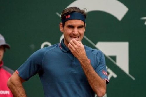 Federer thua tay vợt hạng 75 trong lần tái xuất sân đất nện