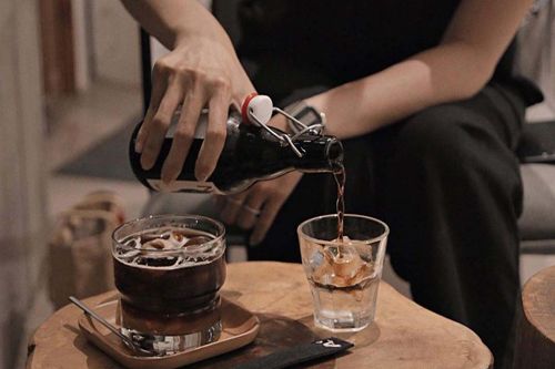 Tiệm cà phê đóng chai ship tận nhà ở TP.HCM