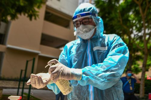 TP.HCM phát hiện 2 người dương tính với nCoV thế nào?