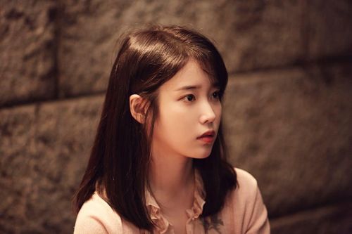 Những sao Hàn dành tiền trả nợ cho gia đình