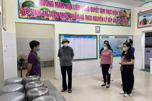 Cách ly tập trung gần 100 giáo viên, học sinh ở Hải Dương