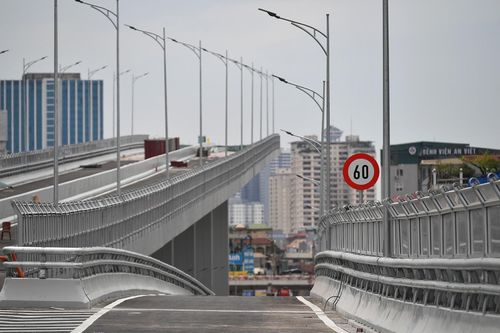 Đề xuất chi 30.000 tỷ làm 14 km đường trên cao ở TP.HCM
