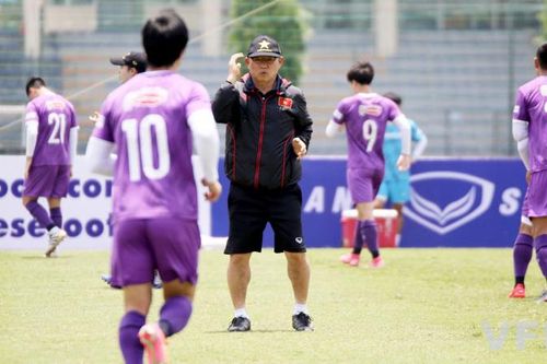 Bóng đá Việt Nam hôm nay: HLV Park Hang Seo loại 4 cầu thủ U22 Việt Nam
