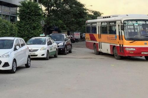 Dừng xe buýt, xe khách công cộng, giảm 70% xe taxi ở Hải Phòng
