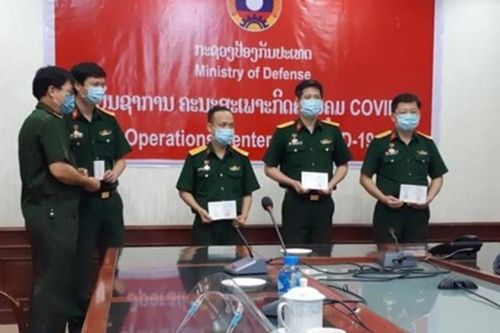 Đoàn Quân y Việt Nam kết thúc chuyến làm việc giúp Lào phòng, chống dịch Covid-19