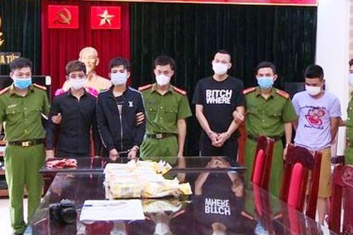 Thanh Hóa: Bắt giữ nhóm vận chuyển 10 kg ma túy đá, thu giữ nhiều súng đạn