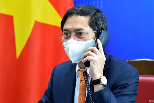 Bộ trưởng Ngoại giao Bùi Thanh Sơn điện đàm với Phó Thủ tướng, Bộ trưởng Ngoại giao Thái Lan Don Pramudwinai